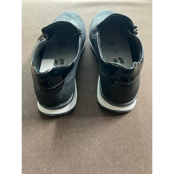 Remonte Soft Women's Black Leather Textured Slip-On Sneakers Size EU 37 New - Picture 4 of 12